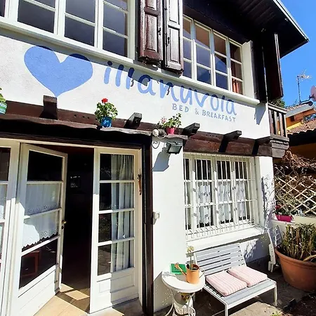 Villanuvola B&B 메이나